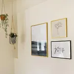 Modern 2 In Historic Abbey Daire Cadier en Keer