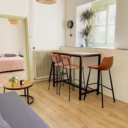 Modern 2 In Historic Abbey Appartement *