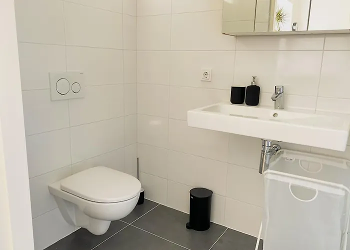 Modern 2 In Historic Abbey * Cadier en Keer